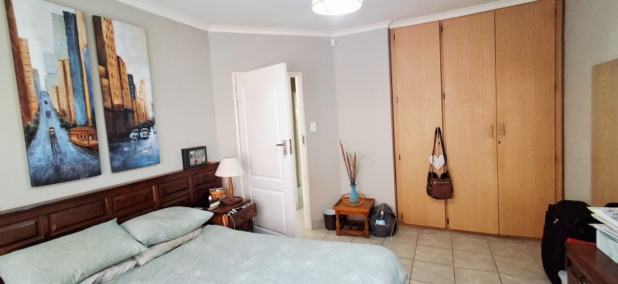 2 Bedroom Property for Sale in Langenhovenpark Free State